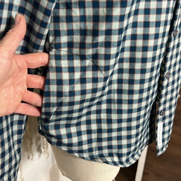 Toad & Co Teal and Aqua Plaid Long Sleeve Button Down Size  Small - Picture 11 of 15